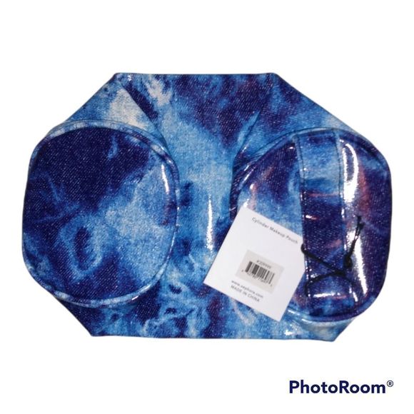 Rebecca Minkoff Cylinder Make Up Pouch - Picture 2 of 14